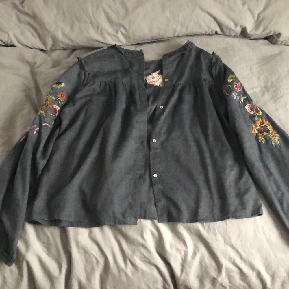 Too Small - Picture 2 of 2